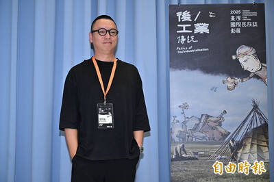 沒入圍最佳紀錄片坦言傷心！看導演修復花蓮光復鄉好疲憊 沈可尚哽咽給掌聲