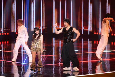 金鐘60》羅時豐唱跳炸翻金鐘！健身背心秀肌狂飆《大藝術家》全場暴動