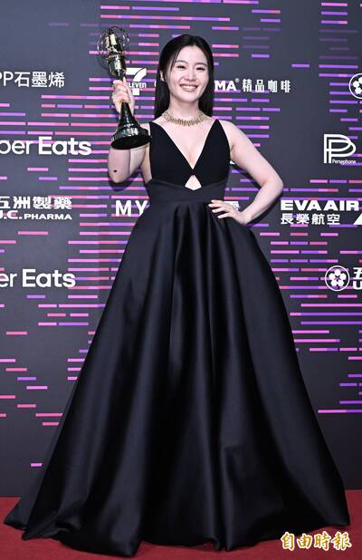 金鐘60》等了7年再度敲鐘！楊小黎奪迷你劇女主角獎 淚喊：終於夢想成真了