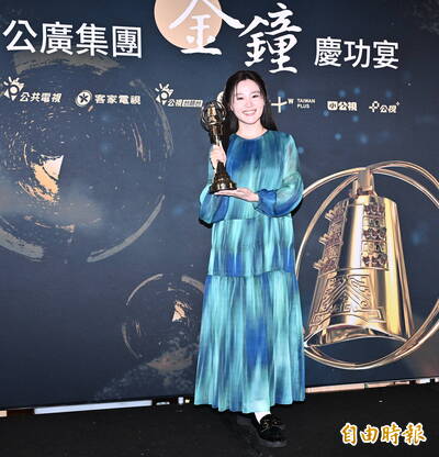 楊小黎餓4天「見紅就發」奪后座 拍大尺度嘿休戲笑封「叫床專家」