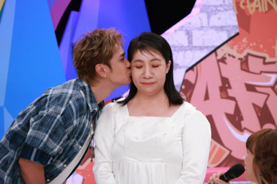 羅志祥被告白「臉色發青」 如花羞喊：第一次被男生親