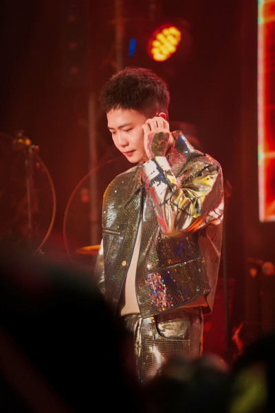 歌迷吐露被霸凌都聽他的歌療癒 蕭秉治感動發聲了