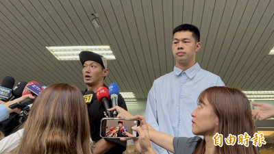 （影）閃兵集團陳大天、陳零九、威廉出庭   大天、威廉道歉鞠躬