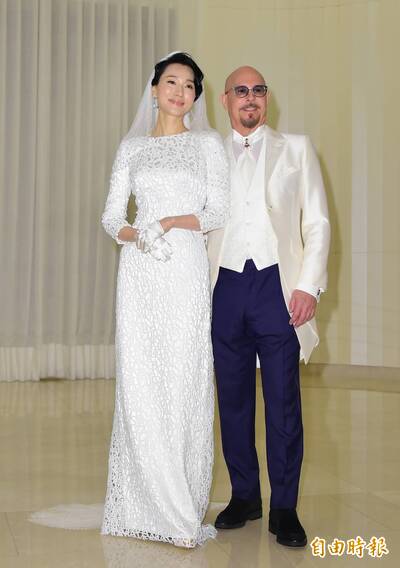 59歲坣娜生病要求朋友保密 大咖天后揭她在老公旁邊過世