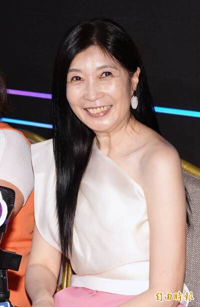 黃嘉千恢單1年「被王偉忠爆桃花」 5字認了感情現況