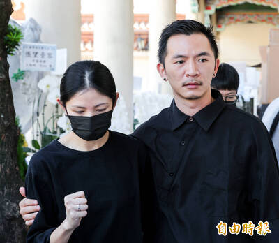 (直擊)顏正國人生殺青宴!黃尚禾淚崩「沒辦法江湖再見」 李千娜台下哭爆