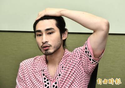 章廣辰壓力大驚現M型禿 自招偷襲許光漢敏感部位「月下偷桃」