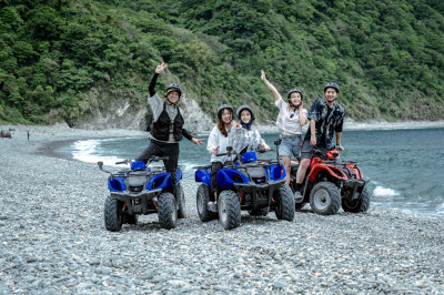 啦啦隊女神變「戶外女神」！李雅英10分鐘搭帳狂圈粉