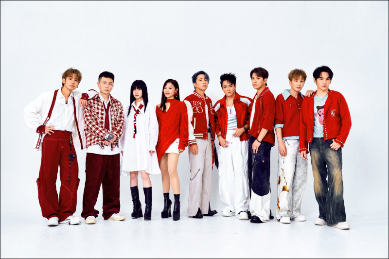 丁噹糗爆耶誕驚魂 鼓鼓隔空放閃大元