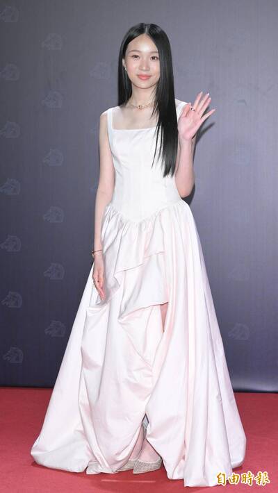 金馬62》最年輕金馬影后長大了！14歲林品彤暴風抽高 網驚嘆：變好多