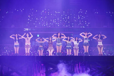 （高雄直擊）等了10年！子瑜媽曝心情「像在嫁女兒」TWICE急喊：不要哭