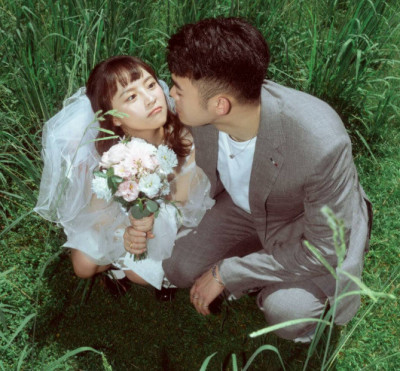 陳詩媛甜嫁王齊麟PO近況照 挺孕肚入鏡曝心聲