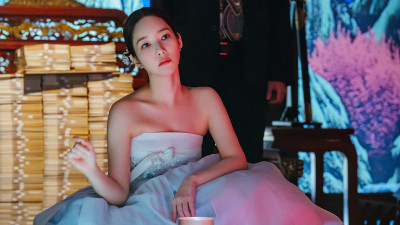 朴敏英百套造型狂炸全場！《行騙天下KR》被封「用臉詐騙的天才」