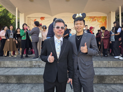 中山女高校歌是黃國倫寫的！驚喜現身校慶領唱合體李洋