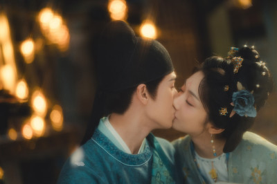 男星狂啃5隻豬腳「形象全毀」 私下真實面貌遭公開