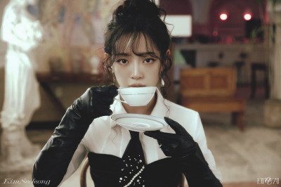 金世正美如奧黛麗赫本！出道10年紀念巡演 明年開春來台