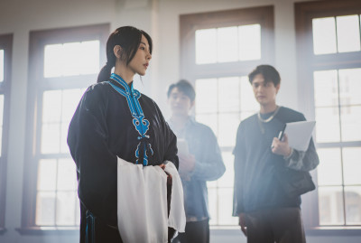 邵雨薇戲曲裝登場又甜又殺 《啵Me》曖昧初孟軒