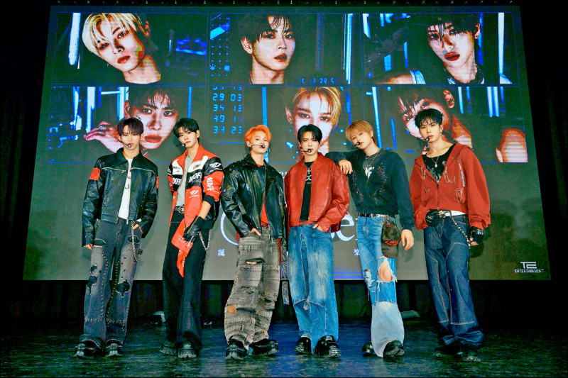 SEVENTOEIGHT明年入伍 麒文抽中海陸嚇歪 美祥M忙取經