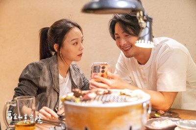 連晨翔驚人三角關係攤牌！餐廳和孫淑媚接吻 劉品言當場抓包