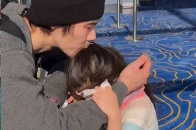 向佐機場與愛女上演18相送  相擁抱哭惹鼻酸