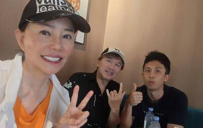 狄鶯痛斥台灣怎麼了 反被嗆：自己兒子先管好