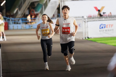 陳其邁「貼身戰力」曝光!祕書脫下西裝參戰《最強的身體》