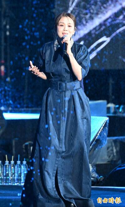 蔡健雅跨年雨中演出「大燒聲」 認得感冒一週真實狀況曝
