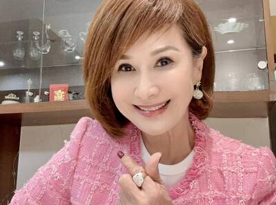 拿敬老票被要求出示身分證  70歲向娃樂歪