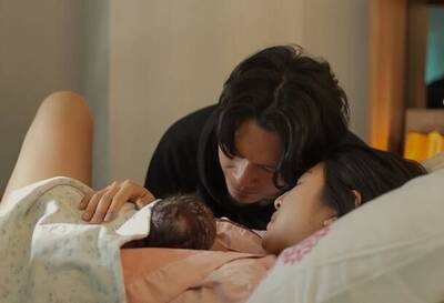 恭喜！華航林依晨生了 順產母子均安