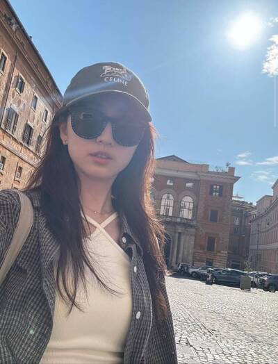 柯佳嬿生日自爆是怪人 曾之喬喊話：請繼續怪下去