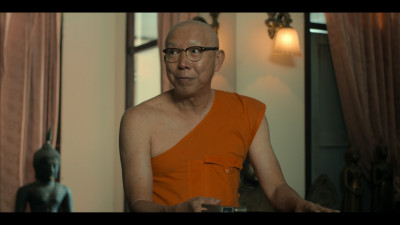 柯文哲出家了？撞臉《絕廟騙局》泰國住持 網友全嚇壞