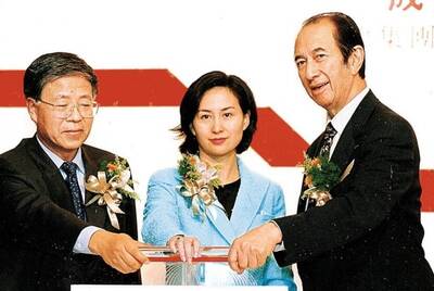 上海何時能超越香港？已故賭王：永遠都不會，50年也做不到