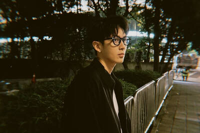 「海巡王」柯震東韓國遇台灣人  E人性格發作：一起吃飯？