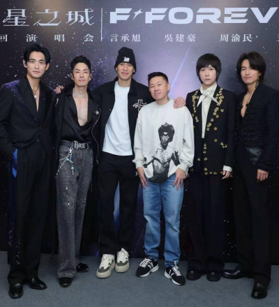 林書豪揭與吳建豪特殊交情「兒子出生第一眼看到他」 見阿信喊：respect