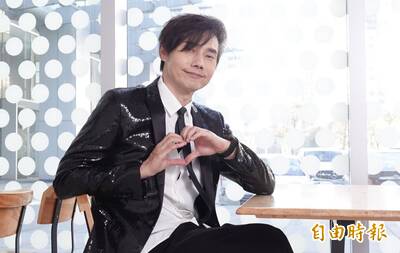 （獨家）昔與曹西平傳「王不見王」！包偉銘鬆口真相 為他改機票