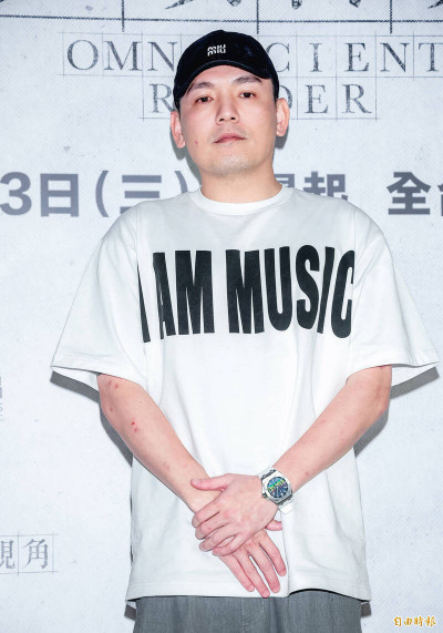 春風台74快速道路擦撞賓士爆車禍！對方暖心舉動 他高喊：好人一生平安