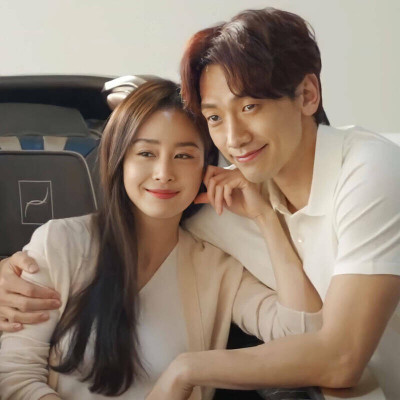 Rain唯一回覆獻給她！粉絲暴動激讚「難怪追到金泰希」