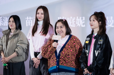 1.4億還在漲！《陽光女子合唱團》6女星合體吵翻天