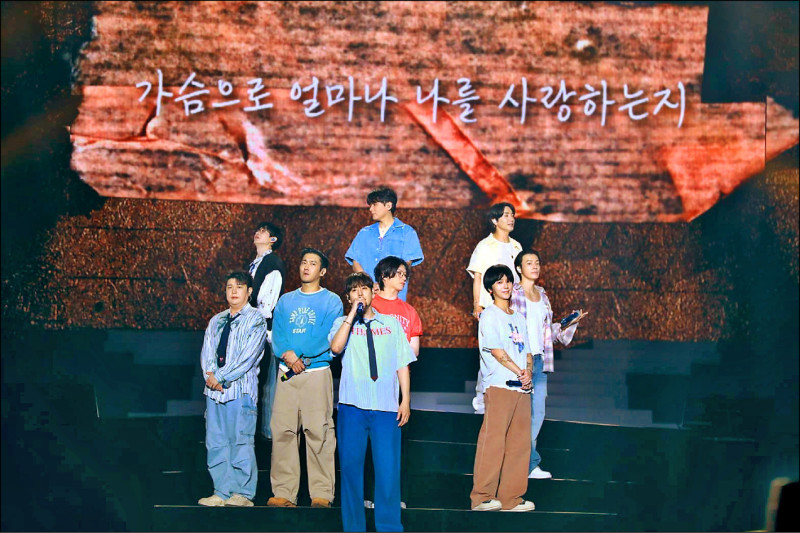 SJ把高雄變狂熱 利特大喊瘋了啦 始源抱病進場粉絲高喊凍蒜