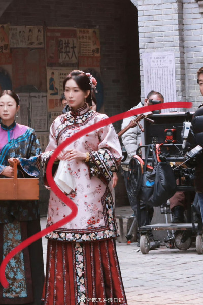 林志玲暌違8年再拍戲 晚清造型曝光…網驚呆：太犯規