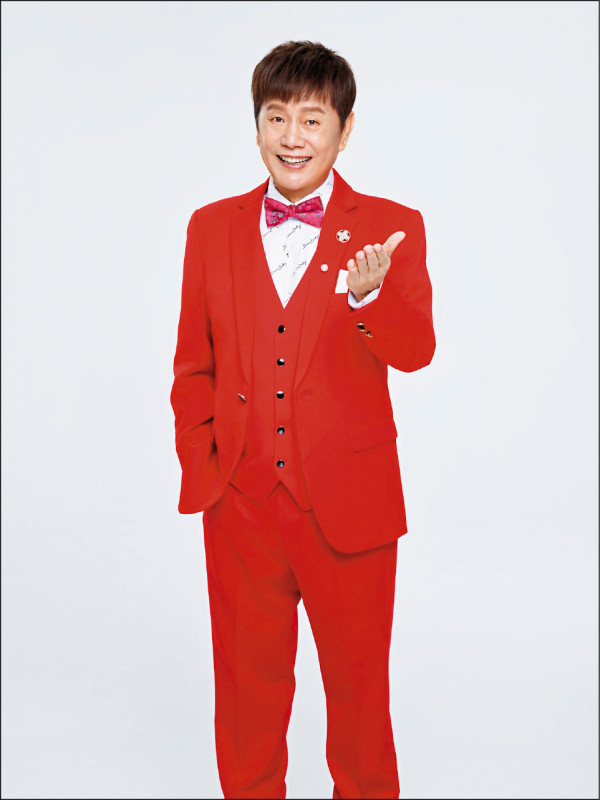 黃西田重溫歌廳秀 王彩樺唱跳險凸槌