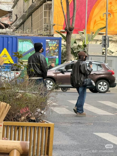 修杰楷閃兵停工3個月「離開台灣」 陪賈靜雯踩點網紅麵館被捕獲