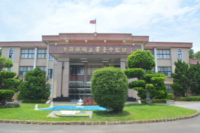 Toyz中監完成登記結婚 驚奇變身台灣女婿