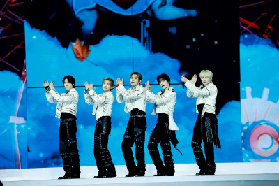 （直擊）TXT花車繞場大巨蛋！秀彬感謝2.5萬台灣MOA：真不是蓋的