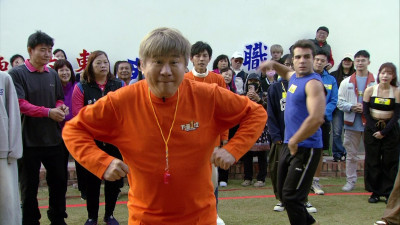 胡瓜歲末送大紅包「價碼曝光」！反遭地方媽媽惡整糗態曝