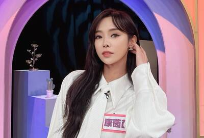 康茵茵咖啡廳約會甜蜜餵食 神秘對象曝光