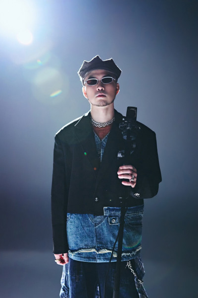 《大嘻哈》男星血淚控訴被外遇戴綠帽 老婆被起底是表特板「波神DJ」