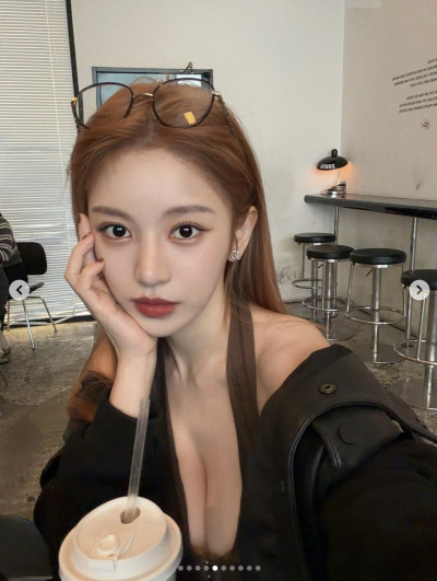 北一女神造型大翻轉！蔡瑞雪橘髮爆乳10連發  網傻眼：這誰