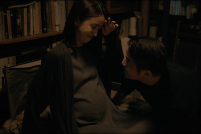 夫妻聽胎動直擊人心！林依晨為人母曝「無法想像放棄孩子」