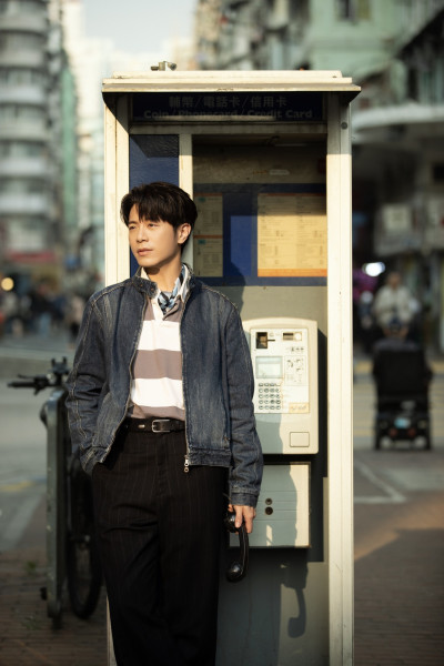 韋禮安「賣魚蛋」當月老！香港男神招待旺角在地飲料 一喝超驚豔